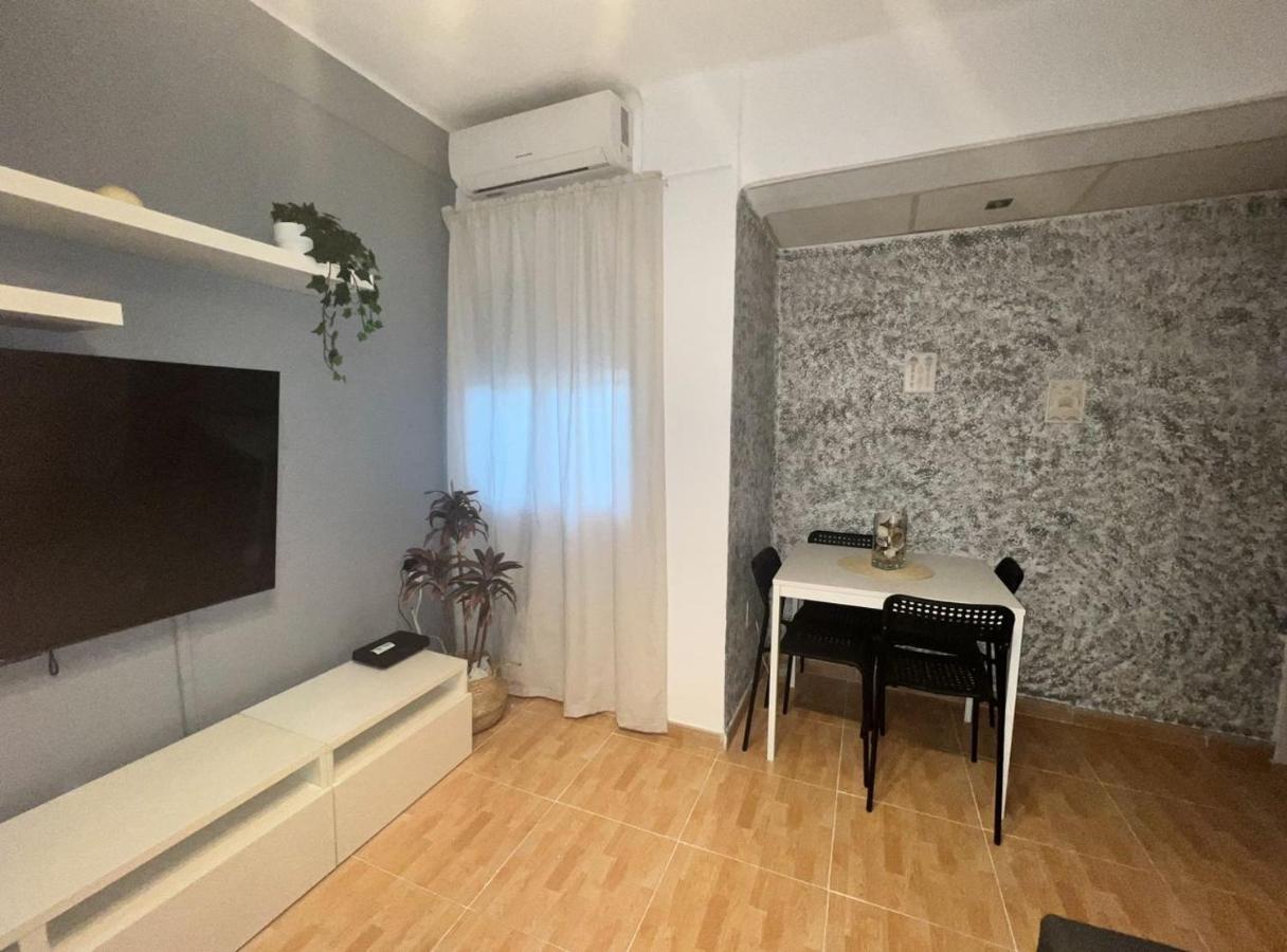 Holidays2Malaga 2 Bedroom Armengual De La Mota Close Shopping Center Eksteriør bilde